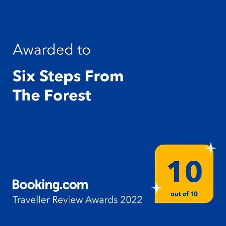 Six Steps From The Forest Feriehus *