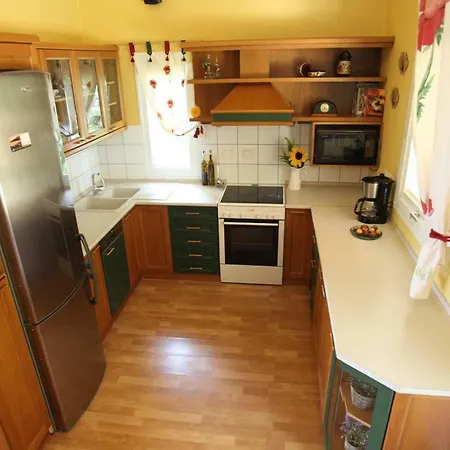 Six Steps From The Forest Tatil Evi
