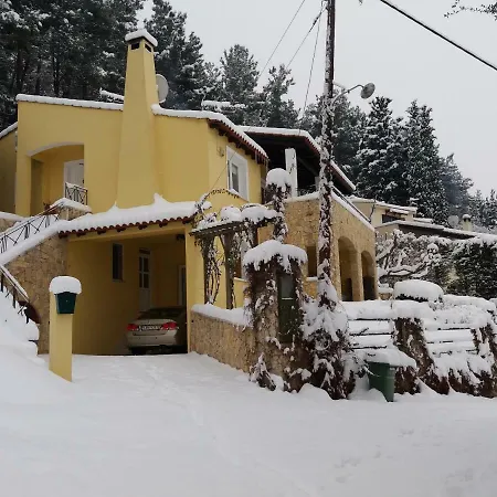 Six Steps From The Forest Holiday home Zigos (Kavala)