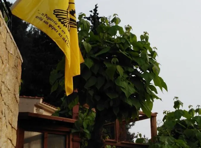 Сasa de vacaciones Six Steps From The Forest