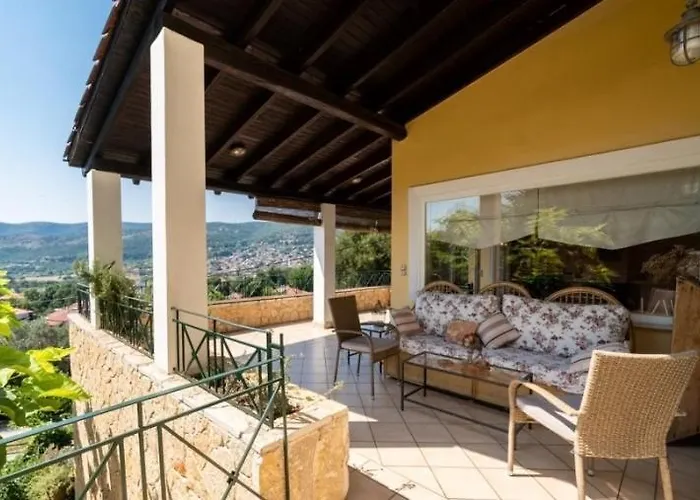 Сasa de vacaciones Six Steps From The Forest