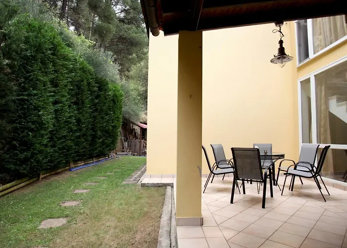 Сasa de vacaciones Six Steps From The Forest *