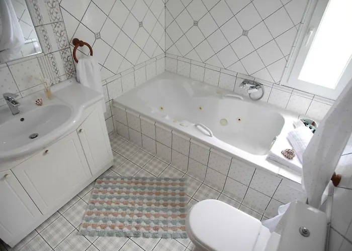 Сasa de vacaciones Six Steps From The Forest *