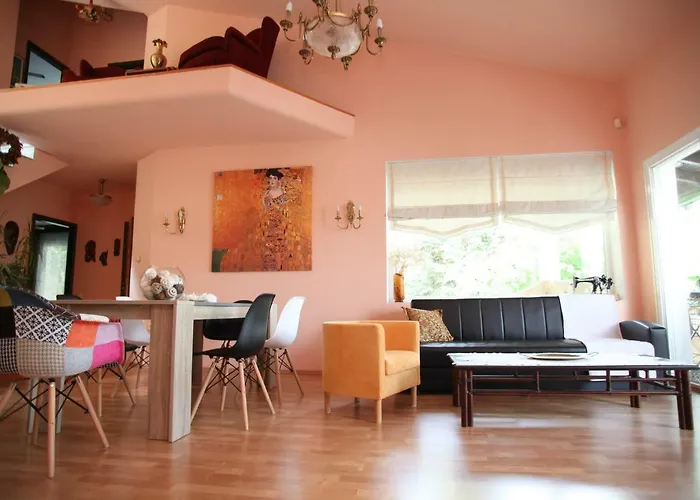 Six Steps From The Forest Сasa de vacaciones *